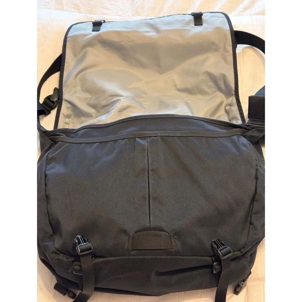 Vintage Patagonia x Honest Diaper Messenger Bag‎ Black Reflective RARE Collab